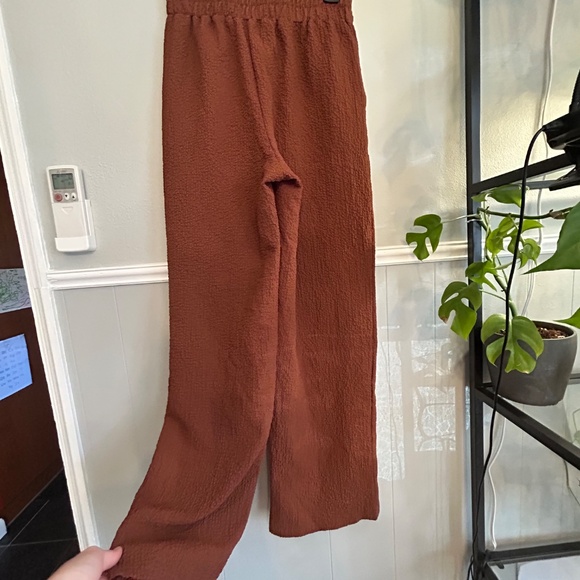 Fun dress up or down comfy pants - Picture 8 of 10